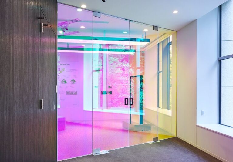 3M™ DICHROIC GLASS FINISHES