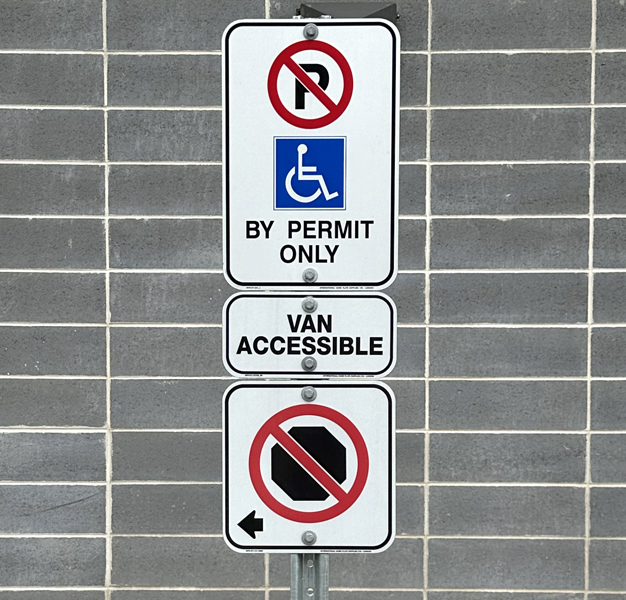 ellis-don-thompson-parking-sign