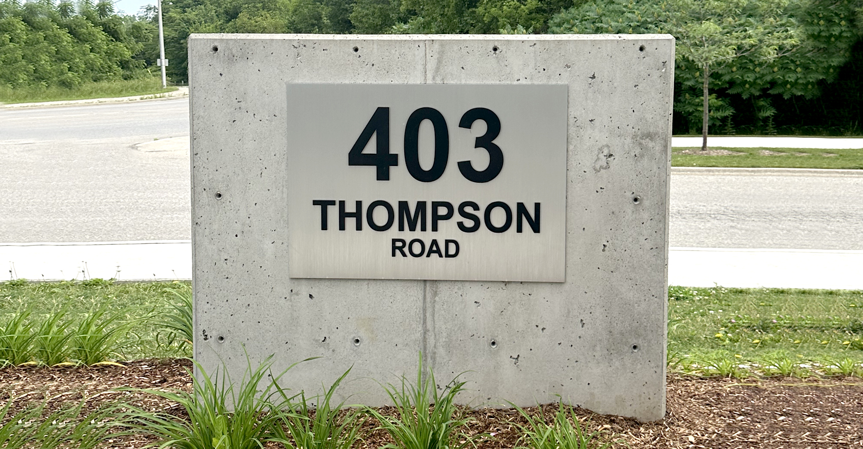 ellis-don-thompson-sign